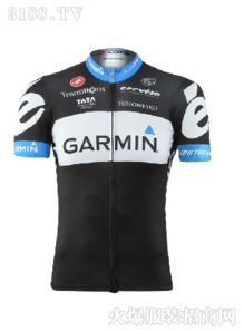 幔利運動裝與鞋帽 時尚與功能兼備的流行之選